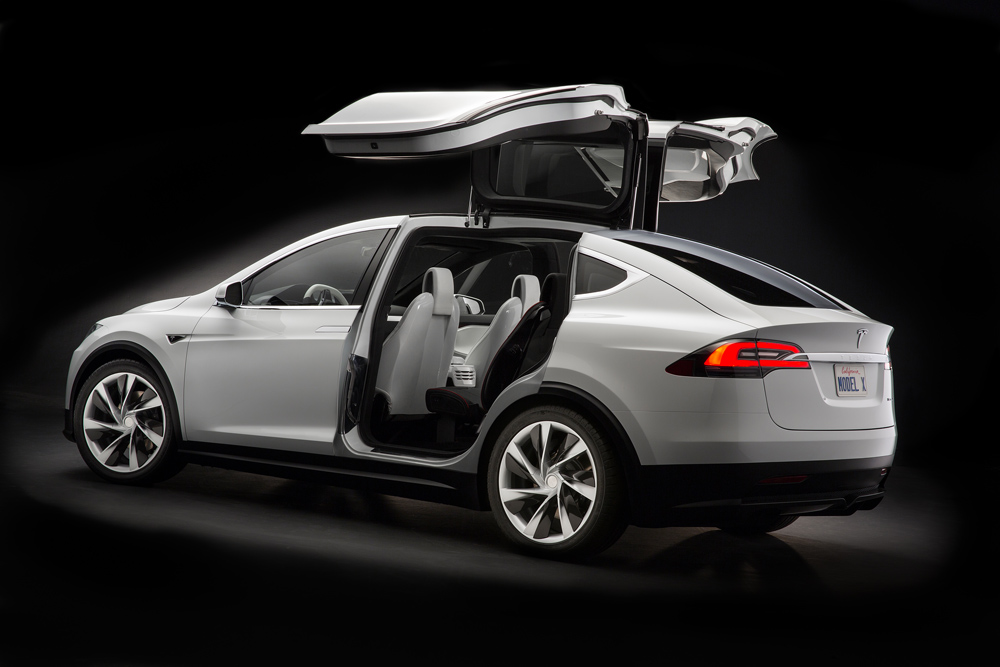 El Tesla Model X de producción cazado.
