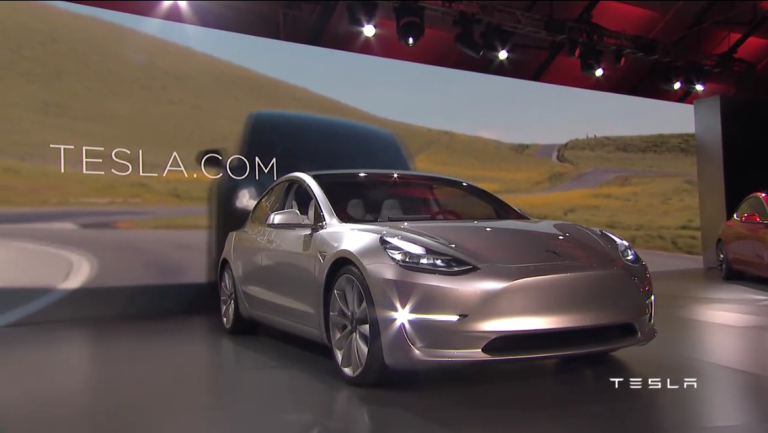 Presentado el Tesla Model 3 (☰)