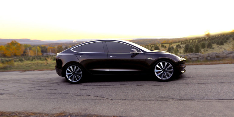 Tesla Model 3 una semana después.